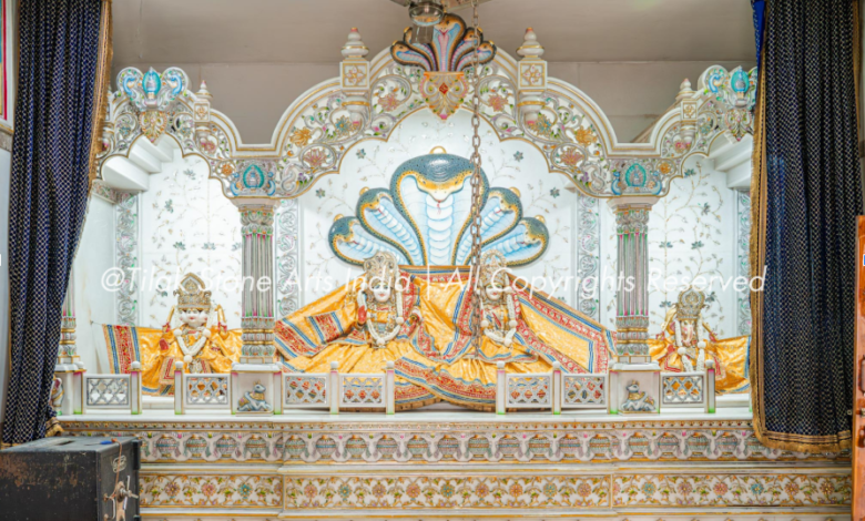 The Artistry Behind Premium Vietnam White Marble Mandirs: Where Spirituality Meets Luxury