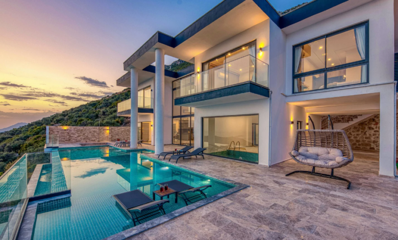 Integrating Smart Home Technology in Modern Custom Builds