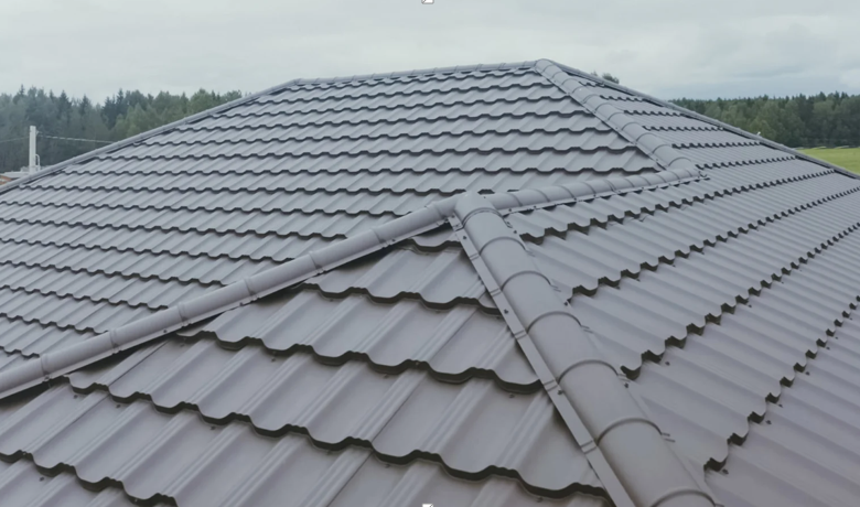 Understanding the Impact of Seasonal Changes on Roof Damage and Repair Needs